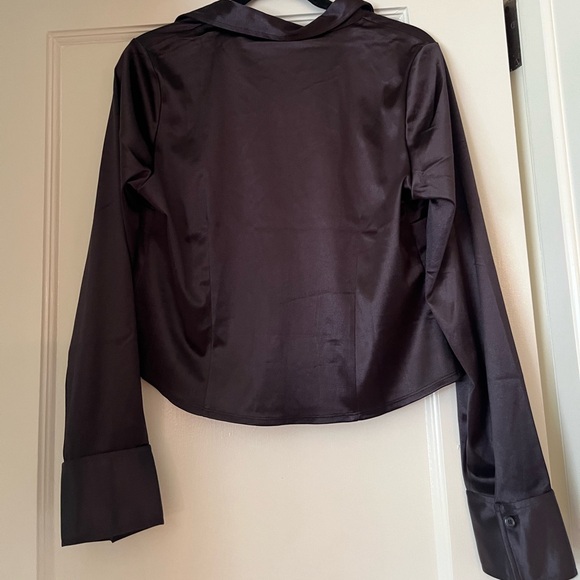 Brand New H&M Black Satin Button Down Top - Picture 3 of 4